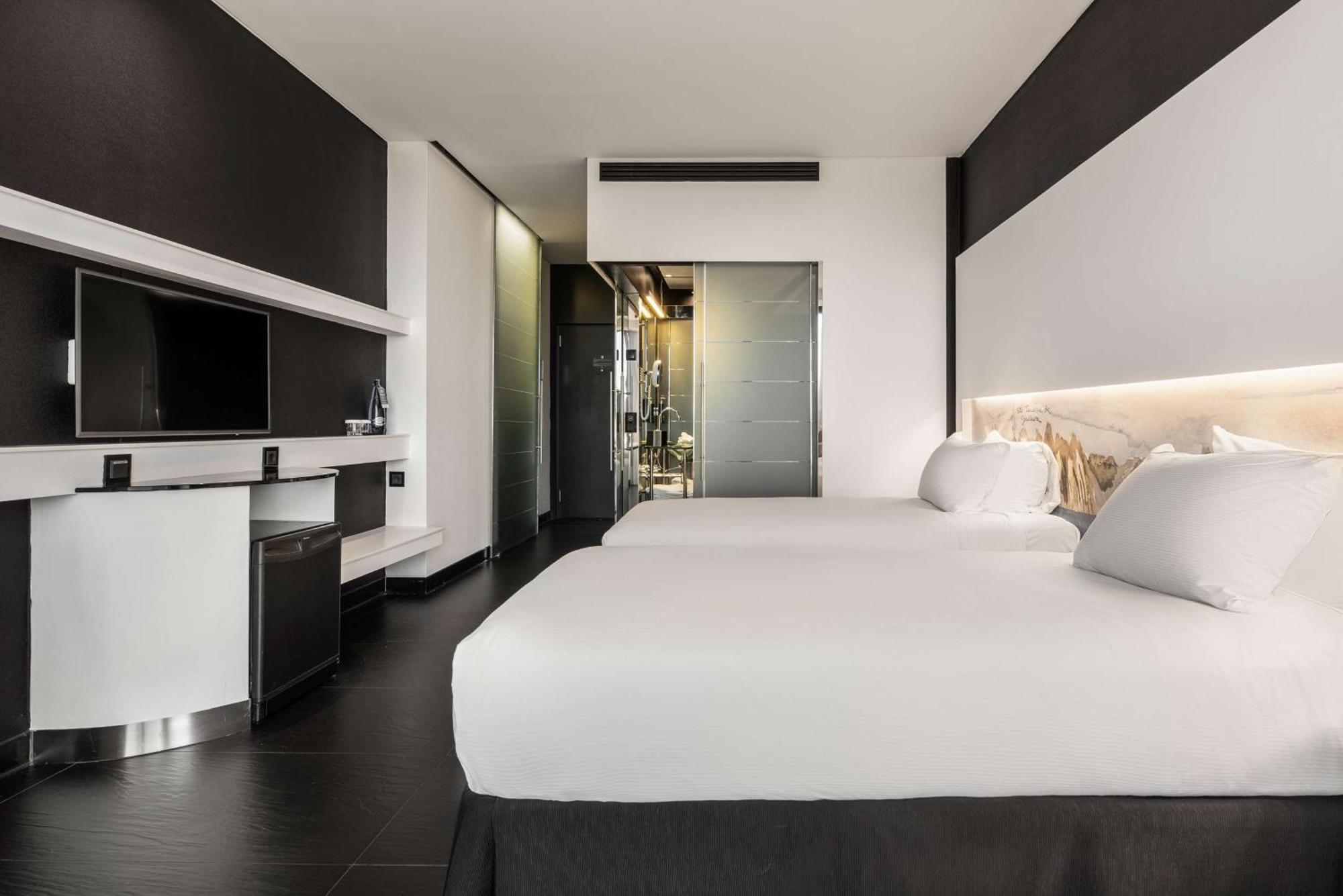 Hilton Madrid Airport Hotel Ngoại thất bức ảnh