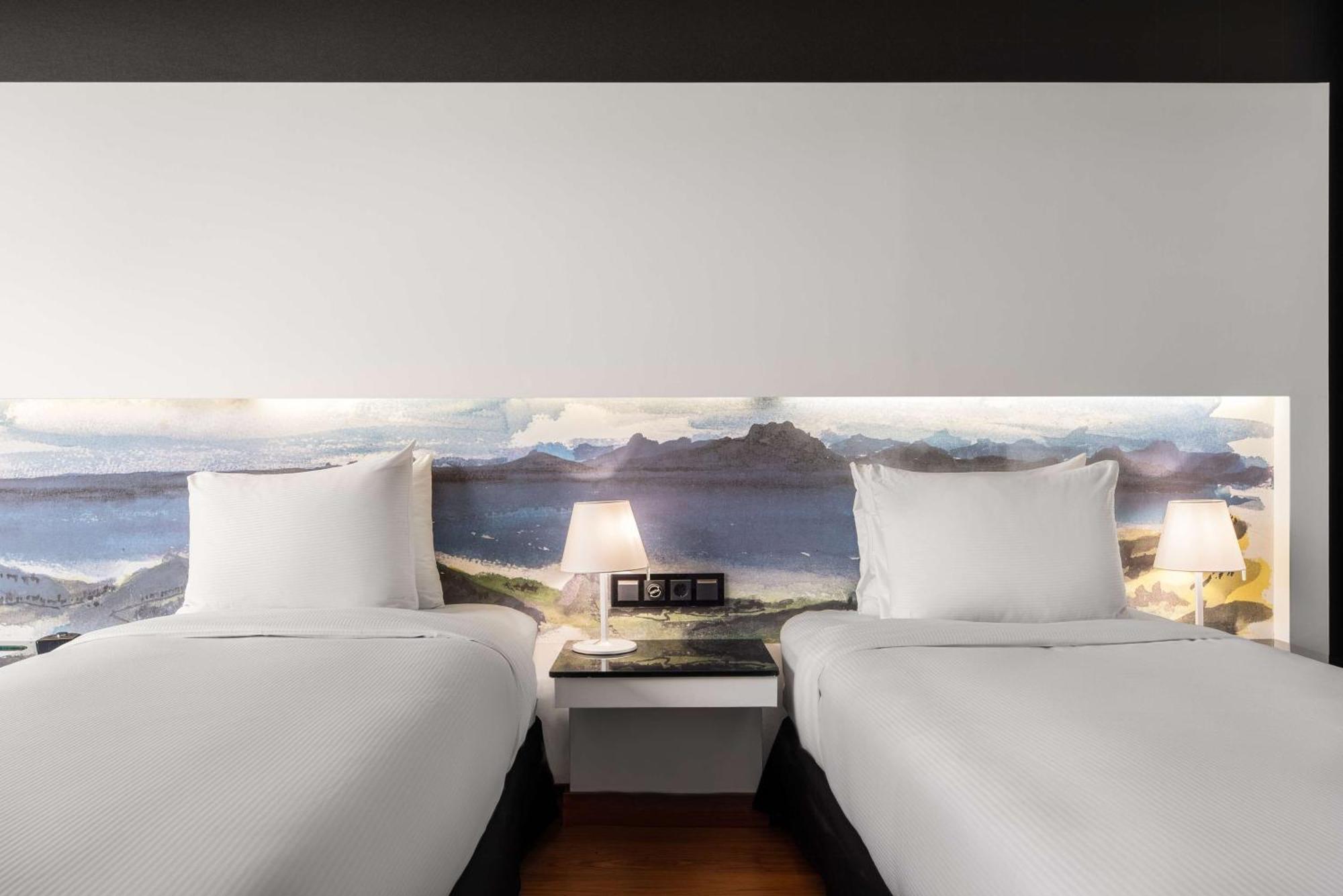 Hilton Madrid Airport Hotel Ngoại thất bức ảnh